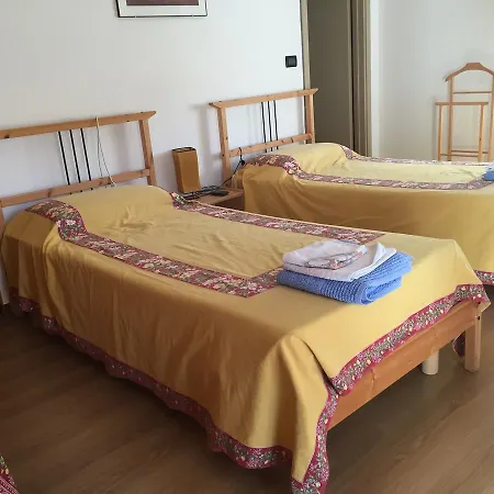 Al Cavallino Rosso Otel *