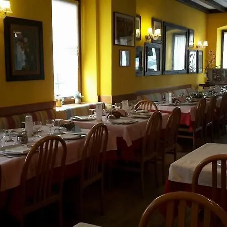 Al Cavallino Rosso Szálloda Mel