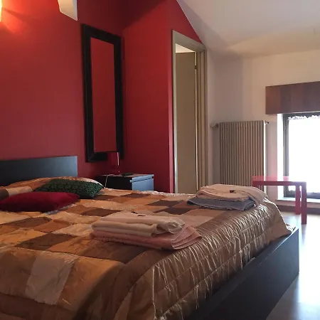 Al Cavallino Rosso Отель *